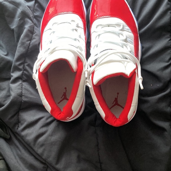 The size is 10.5 brand is Jordan - Picture 3 of 6